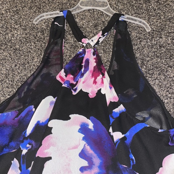 Guess tank - Picture 5 of 5